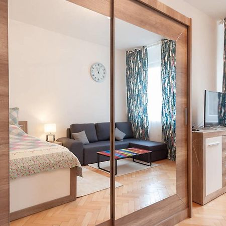 Barto Apartment ปราก ภายนอก รูปภาพ